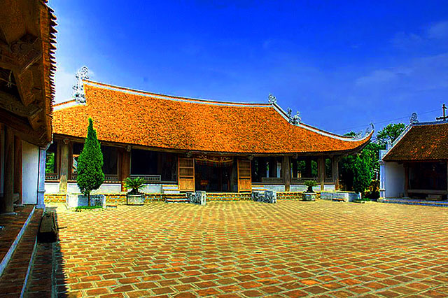 Village Hall Mong Phu